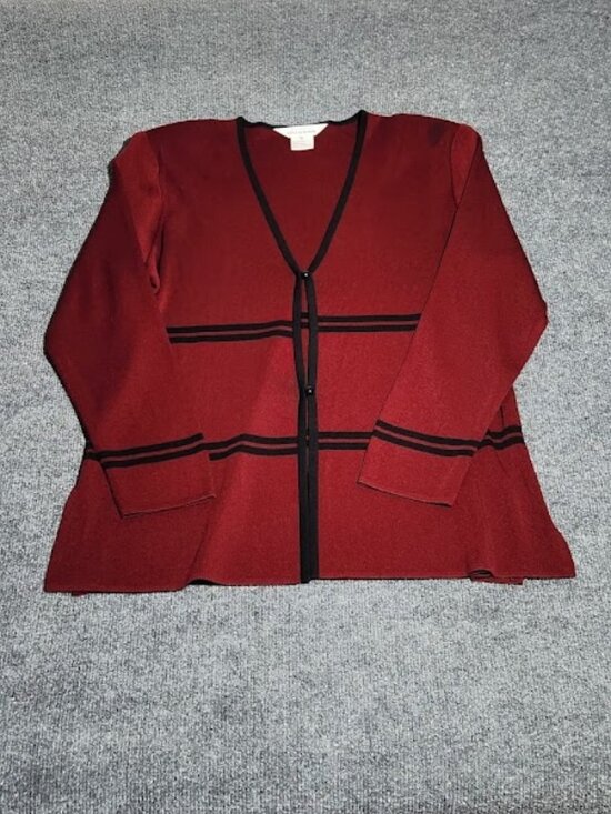 Misook Sweaters - Misook Women's Long Sleeve Button Front Cardigan in size Medium